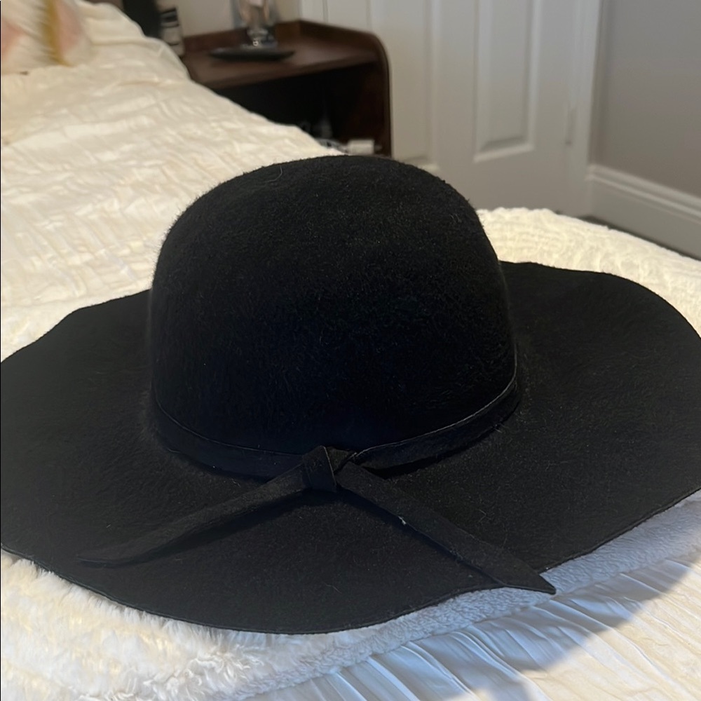 Black Women's Wide Brim Hat brandy melville